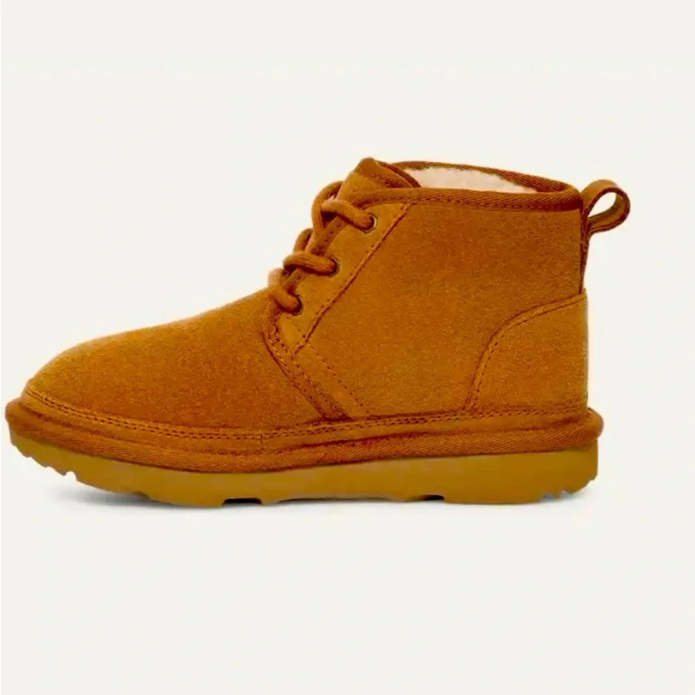 UGG - Picture 4 of 8